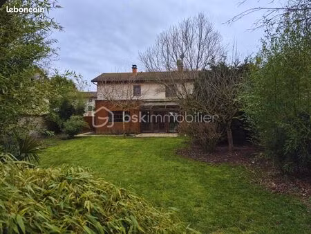 maison 7 pièces 178 m²