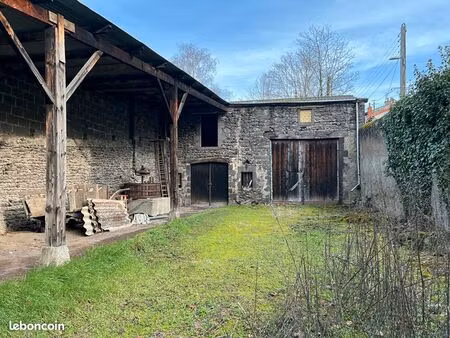 bâtiment 1 pièce 132 m²