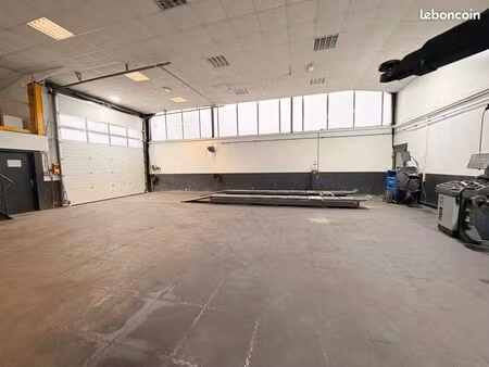 garage  local commercial 320 m² richemont