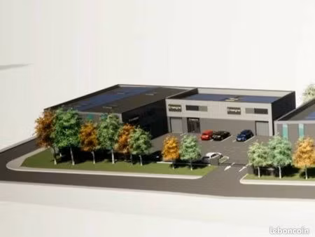 local d'activite 1570 m² saint aubin du cormier