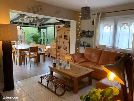 maison contemporaine cosy et lumineuse d’environ 130 m²