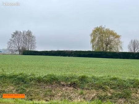 terrain 700 m² gonnehem