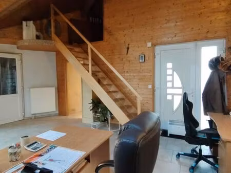 loue bureau / lieu de stockage / chambre froide