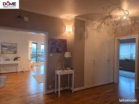 villa 7 pièces 236 m2 et sa piscine intérieure