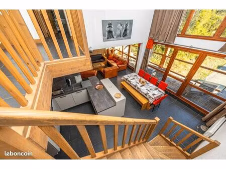 duplex 4 pièces 102 m²