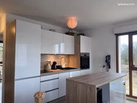 superbe t2 récent avec terrasse & vue dégagée – magny-le-hongre