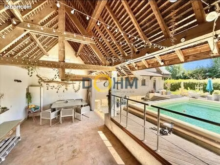 propriété 7 pièces 193 m²