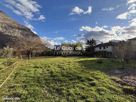 terrain 1052 m² saint egreve