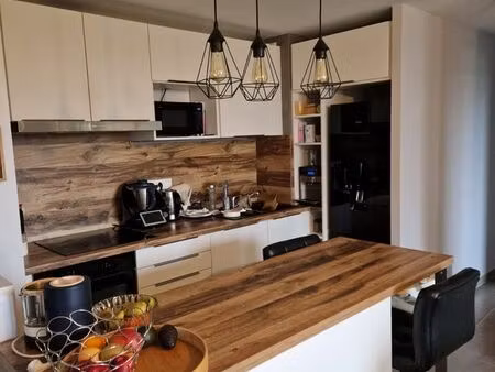 appartement 3 pièces avec jardin  parking et double garage