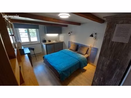 belle chambre meublée