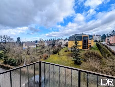 appartement 4 pièces 94 m²