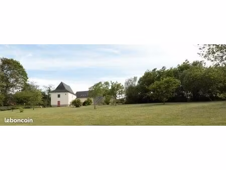 maison rénovée + dépendances & parc arboré