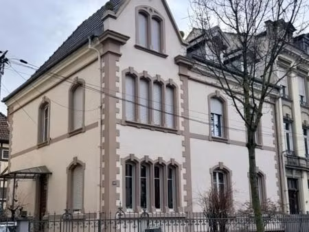 maison 7 pièces 215 m²