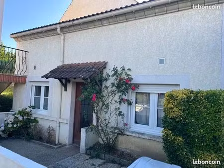 à louer petite maison