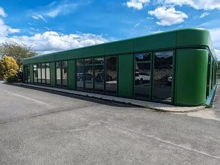 local d'activité / bureaux 175m2