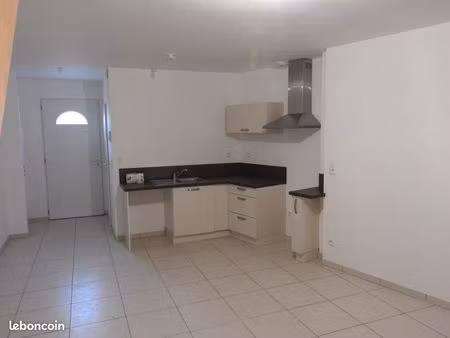 loue maison de ville