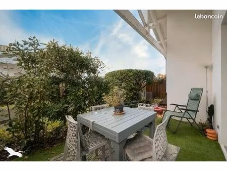 villa 2 pièces 42 m²