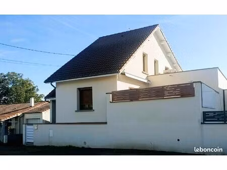 grande maison rénovée 200 m² avec terrasse & appartement t3 indépendant – idéal famille ou