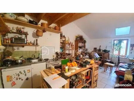 immeuble 15 pièces 340 m²