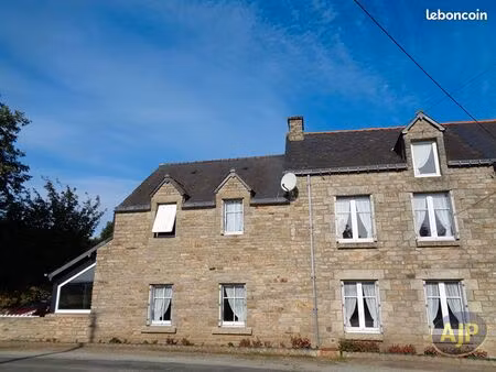 maison 8 pièces 147 m²