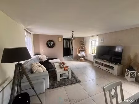 maison 8 pièces 134 m²