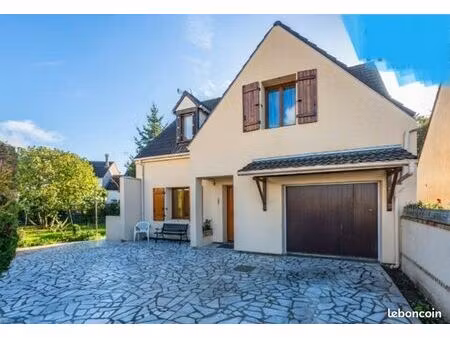 maison individuelle 5 pièces de 105 m²