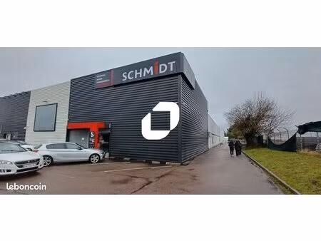 local commercial 311 m²