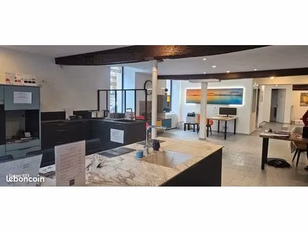 local commercial centre ville nemours