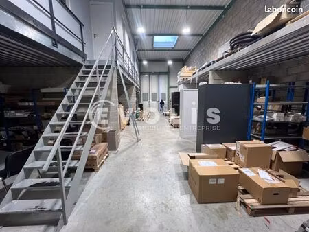 local d'activité 530 m²