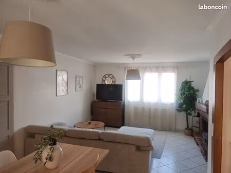 grande maison familiale 260 m² – terrain 2400 m² – calme absolu – chirens