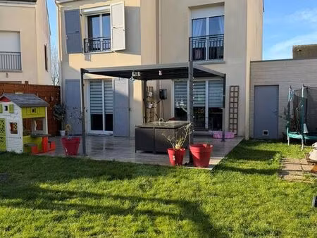 pavillon 4 pièces 87 m²