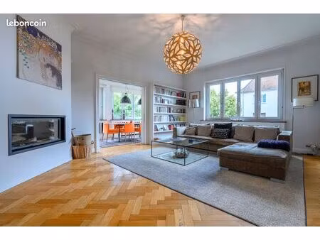 superbe maison de maître rénovée avec jardin et terrasse garage double