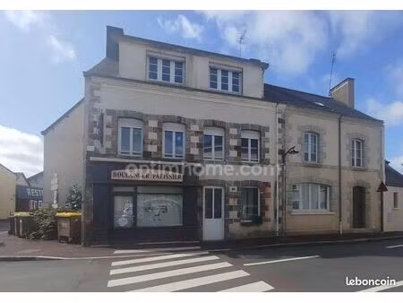 immeuble 13 pièces 140 m²