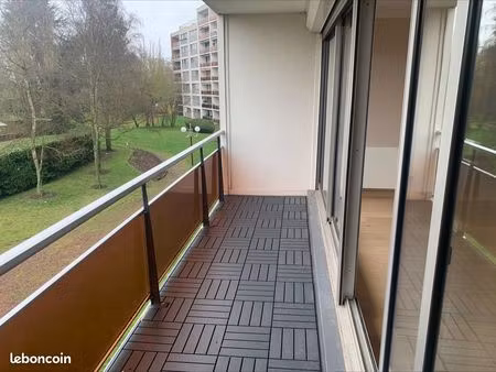 grand t4 de 92m² - balcon  garage & tennis (proche lycées)