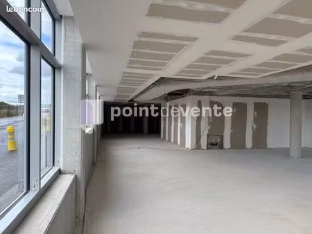 local commercial 228 m²