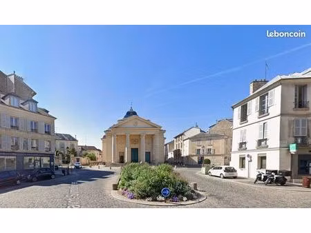 local 95 m² versailles