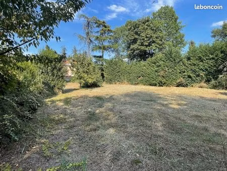 terrain 865 m² veauche