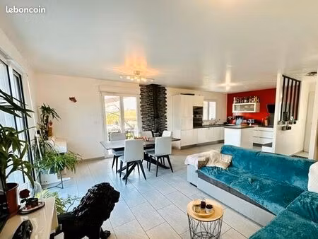 rare - maison de plain-pied (2020  dpe a) - à chimilin