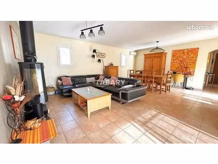 villa 5 pièces 140 m²