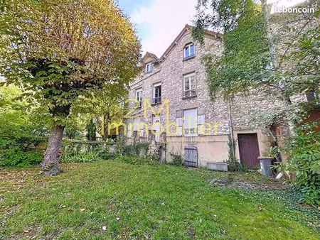 immeuble 8 pièces 176 m²
