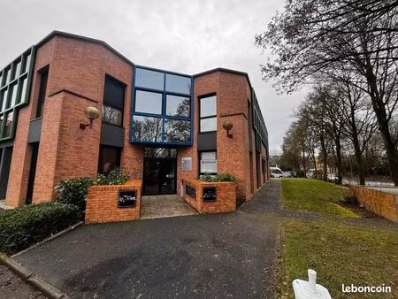 bureaux 66 m² cesson-sévigné