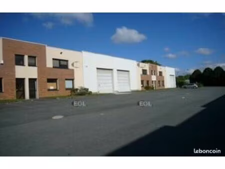 local bureaux 580 m²