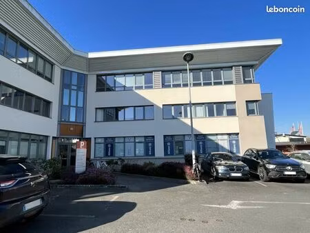 bureaux 130 m²
