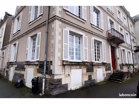 local professionel centre ville angers 70 m 2