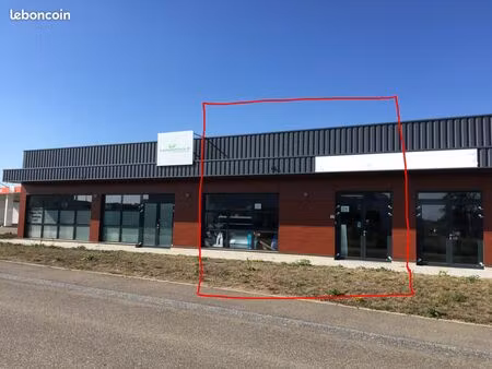 local commercial avec vitrine