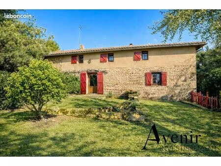 ferme 9 pièces 204 m²