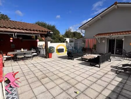 maison 6 pièces 130 m²