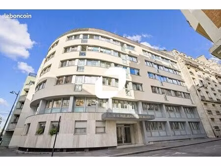 bureaux 297 m²