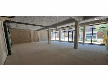 local commercial 142 m²