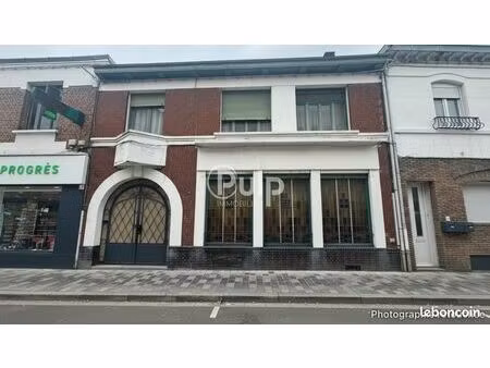 maison de ville 11 pièces 238 m²